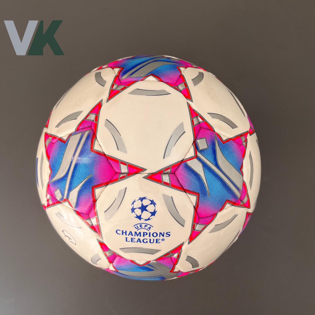توپ فوتبال چمنی سایز 4 چمپیونز شناسه 10100446